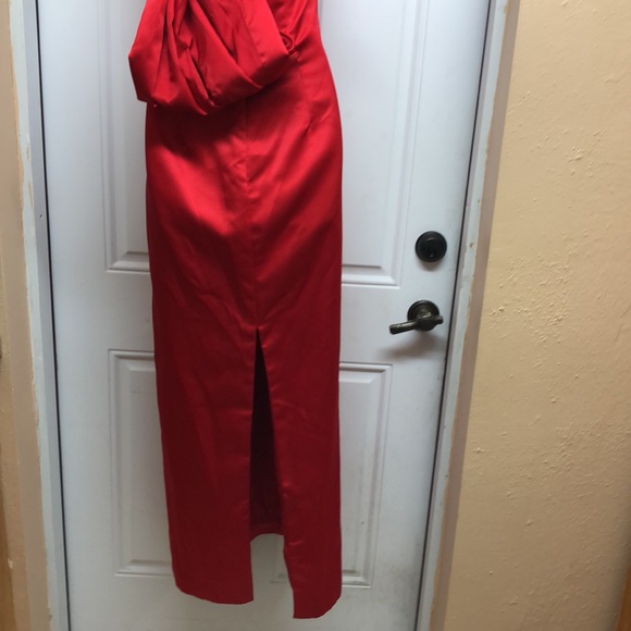Red Satin De-Laru by Sheila Yen sz 9/10  Halter Formal - Picture 7 of 10